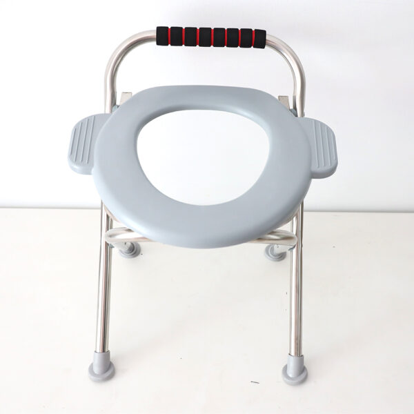 Portable straight leg outdoor toilet without beam