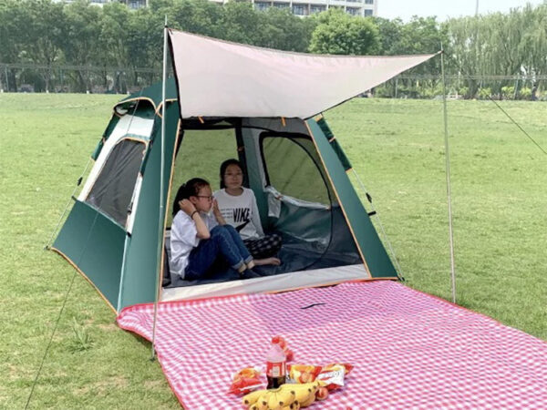 Quick automatic opening tent